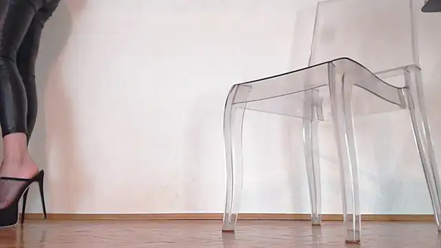 Lady-Nymph online show from 29, 1, 2025