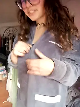 Snapshot of Blulilla69 chatting on 16, 1, 2025 Blulilla69 online show from 16, 1, 2025