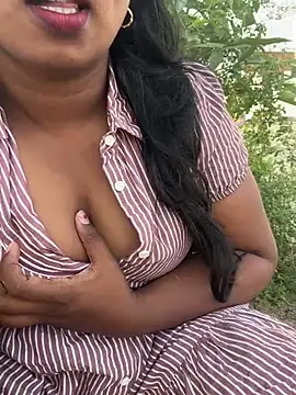 Dhiyapink online show from 9, 2, 2025