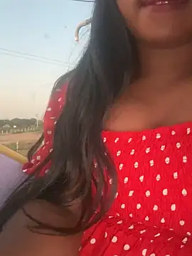 Dhiyapink online show from 14, 2, 2025