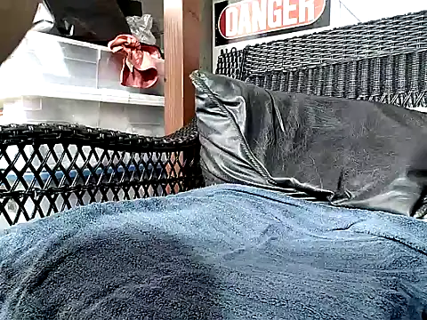 HungHawaiian808xh online show from 21, 10, 2025