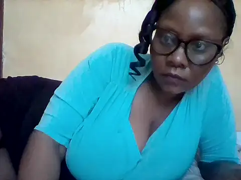Snapshot of Africangal chatting on 11, 5, 2026 Africangal online show from 11, 5, 2026