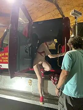 Charlie-N-Bubblez online show from 10, 12, 2024