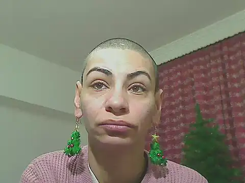 Snapshot of hotSANDRA_STARR chatting on 20, 12, 2025 hotSANDRA STARR online show from 20, 12, 2025