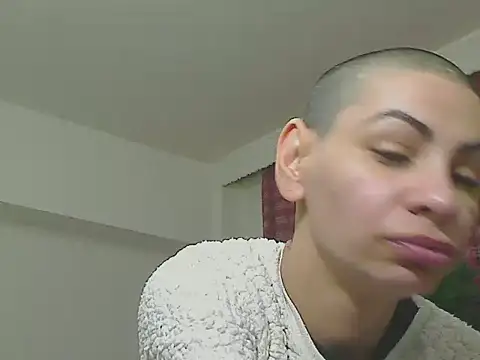 Snapshot of hotSANDRA_STARR chatting on 21, 12, 2025 hotSANDRA STARR online show from 21, 12, 2025