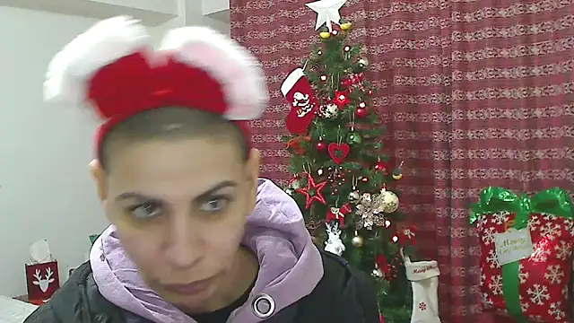 Snapshot of hotSANDRA_STARR chatting on 5, 1, 2026 hotSANDRA STARR online show from 5, 1, 2026