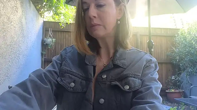 TopsyWilde online show from 25, 9, 2025