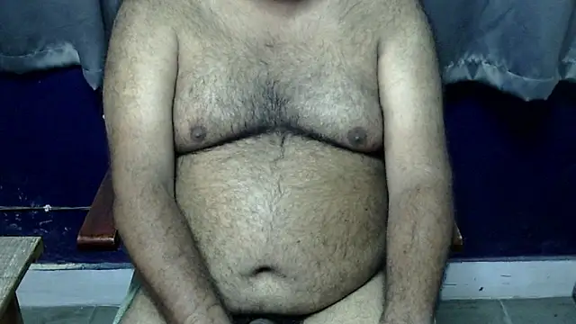 Snapshot of hairysubcub_70 chatting on 24, 6, 2026 hairysubcub 70 online show from 24, 6, 2026