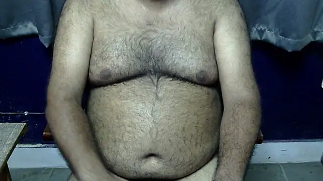 Snapshot of hairysubcub_70 chatting on 3, 7, 2026 hairysubcub 70 online show from 3, 7, 2026