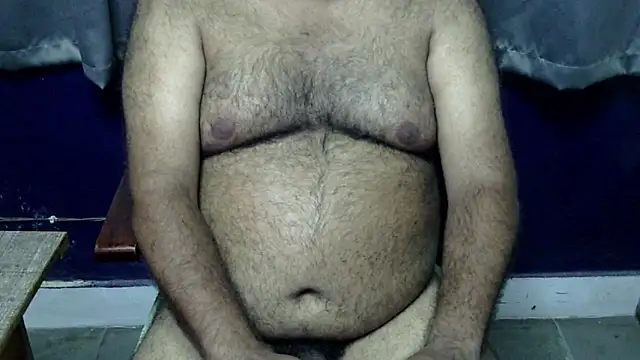 Snapshot of hairysubcub_70 chatting on 13, 7, 2026 hairysubcub 70 online show from 13, 7, 2026