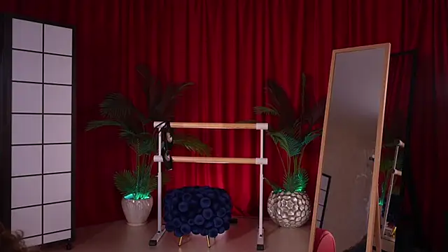 KittyCaitlin online show from 22, 11, 2025