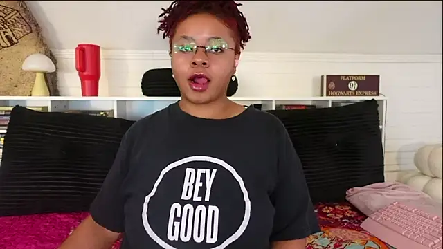 -khayaparker online show from 27, 3, 2026