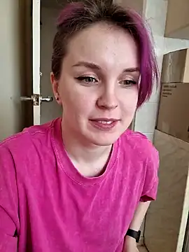 LazyTanukii online show from 14, 1, 2025