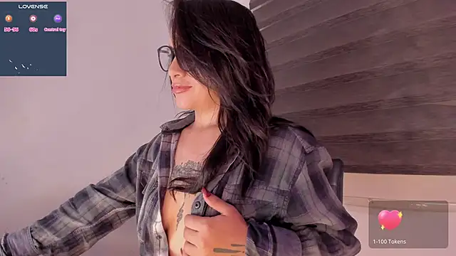 Snapshot of kathypink_ chatting on 2, 2, 2025 kathypink  online show from 2, 2, 2025