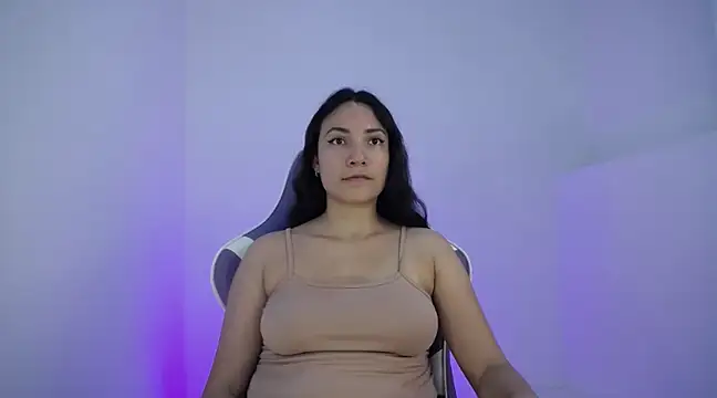 Snapshot of cutie_and_slutty chatting on 25, 1, 2025 cutie and slutty online show from 25, 1, 2025