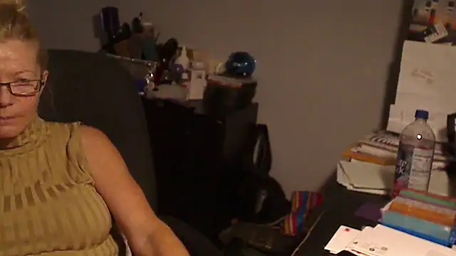 Snapshot of XTRAHORNYONE chatting on 11, 1, 2025 XTRAHORNYONE online show from 11, 1, 2025