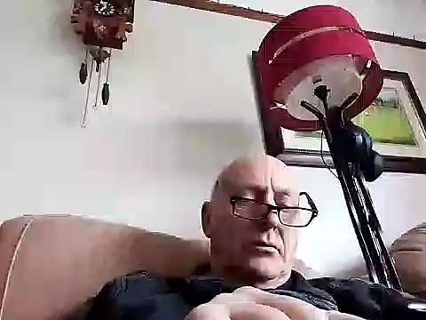 Snapshot of keeenn11 chatting on 11, 2, 2025 keeenn11 online show from 11, 2, 2025