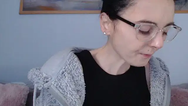 Snapshot of cleophee chatting on 6, 4, 2026 cleophee online show from 6, 4, 2026