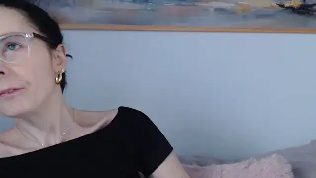 Snapshot of cleophee chatting on 9, 4, 2026 cleophee online show from 9, 4, 2026