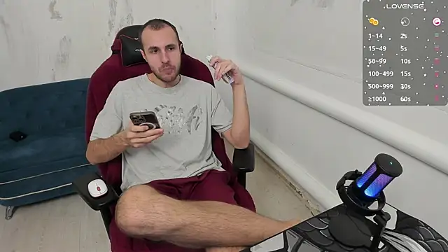 Raamoss online show from 25, 12, 2024