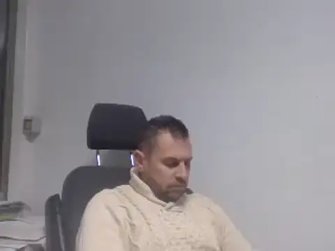 Snapshot of rabyto2 chatting on 1, 1, 2025 rabyto2 online show from 1, 1, 2025