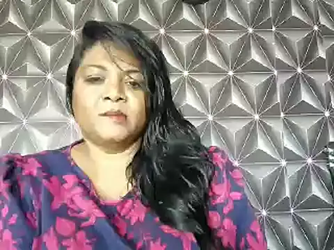 Snapshot of IndianDelia chatting on 17, 4, 2026 IndianDelia online show from 17, 4, 2026