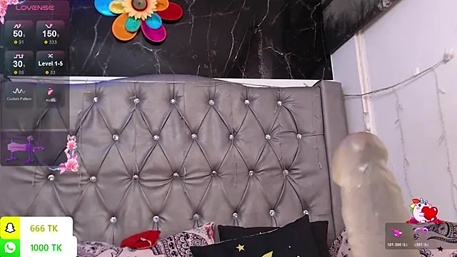 Snapshot of LAILAGUMMY chatting on 1, 4, 2026 LAILAGUMMY online show from 1, 4, 2026