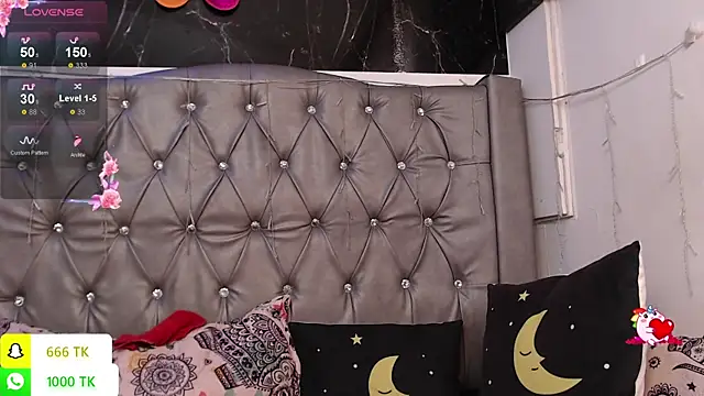 Snapshot of LAILAGUMMY chatting on 7, 4, 2026 LAILAGUMMY online show from 7, 4, 2026