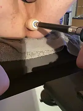 Snapshot of Vlad200472 chatting on 20, 12, 2025 Vlad200472 online show from 20, 12, 2025