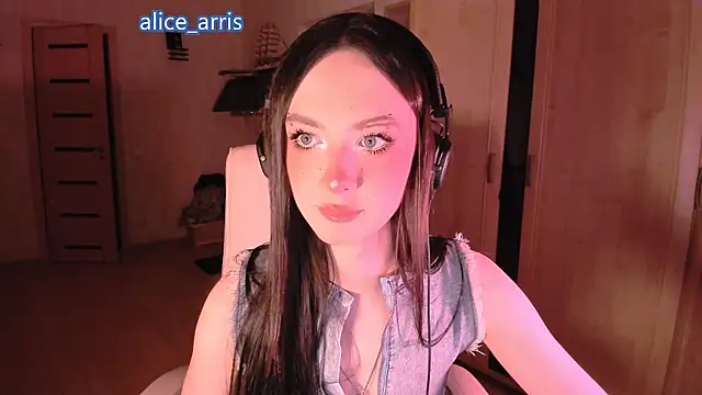 Snapshot of Alice__Aris chatting on 22, 3, 2026 Alice Aris online show from 22, 3, 2026
