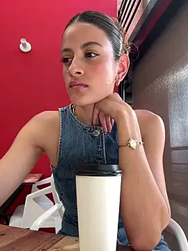 alana15 online show from 7, 3, 2026