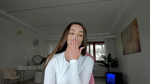 TiffanyHouston  online show from 7, 2, 2025