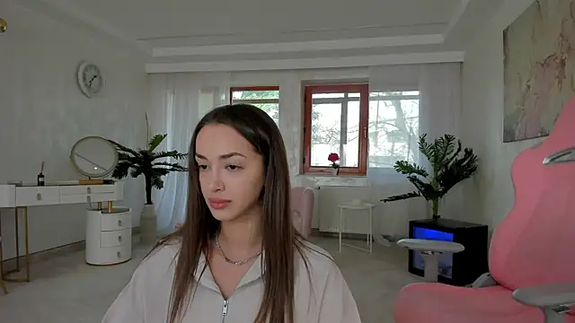 TiffanyHouston  online show from 12, 3, 2025