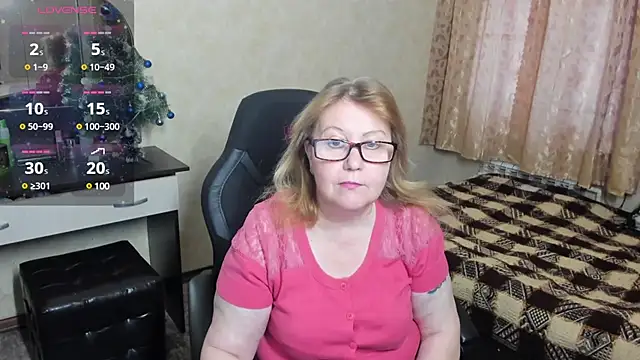 Frau Marta online show from 26, 12, 2024