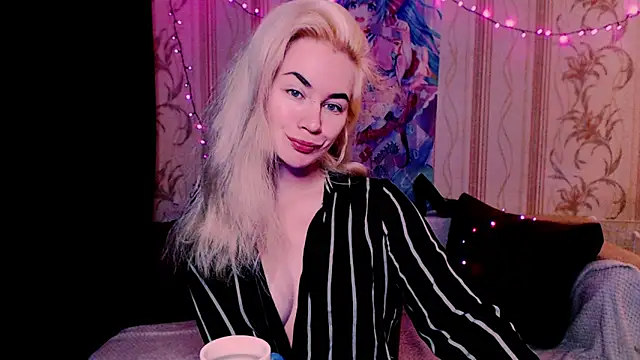 Snapshot of xxxcharismaaa chatting on 15, 6, 2026 xxxcharismaaa online show from 15, 6, 2026