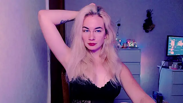 Snapshot of xxxcharismaaa chatting on 17, 7, 2026 xxxcharismaaa online show from 17, 7, 2026