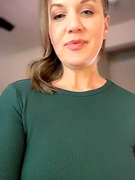 MaiseKnox online show from 9, 4, 2026