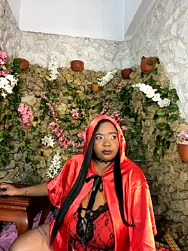 Snapshot of angelGgold chatting on 31, 10, 2025 angelGgold online show from 31, 10, 2025