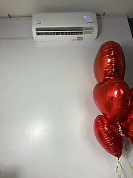 Snapshot of angelGgold chatting on 14, 2, 2026 angelGgold online show from 14, 2, 2026