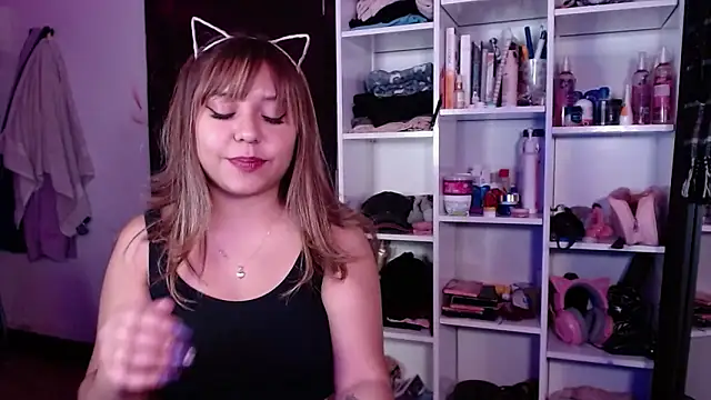 lil daisy7 online show from 12, 12, 2024