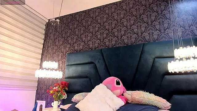 Snapshot of Vivi_prinncess chatting on 13, 5, 2026 Vivi prinncess online show from 13, 5, 2026
