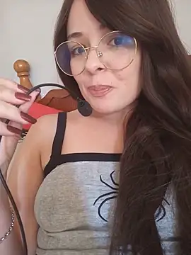 Snapshot of NinaSweet2 chatting on 28, 5, 2026 NinaSweet2 online show from 28, 5, 2026