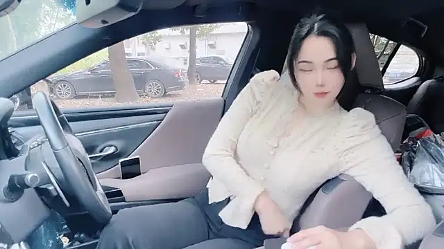 Snapshot of orla2021 chatting on 13, 12, 2024 orla2021 online show from 13, 12, 2024