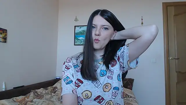 SugarTati online show from 7, 6, 2026