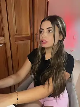 Miss valeriaa online show from 2, 4, 2026