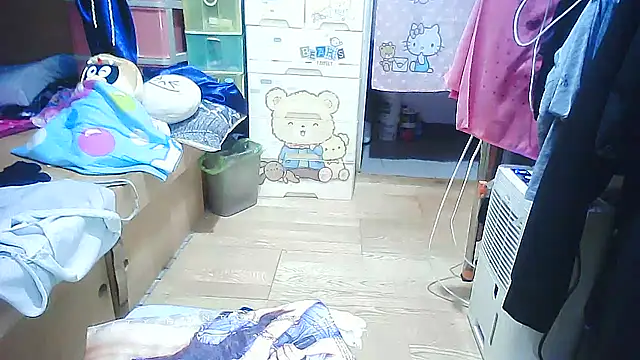 cindy01113520 online show from 7, 3, 2025