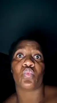 Snapshot of Galcraze chatting on 23, 2, 2025 Galcraze online show from 23, 2, 2025