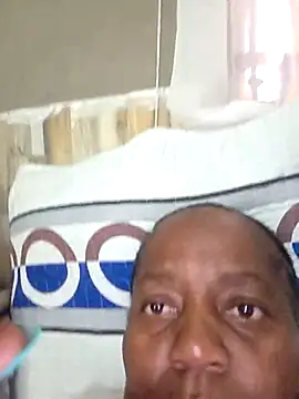 Snapshot of Galcraze chatting on 11, 4, 2026 Galcraze online show from 11, 4, 2026