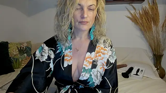 Snapshot of Jadore_able chatting on 6, 3, 2026 Jadore able online show from 6, 3, 2026