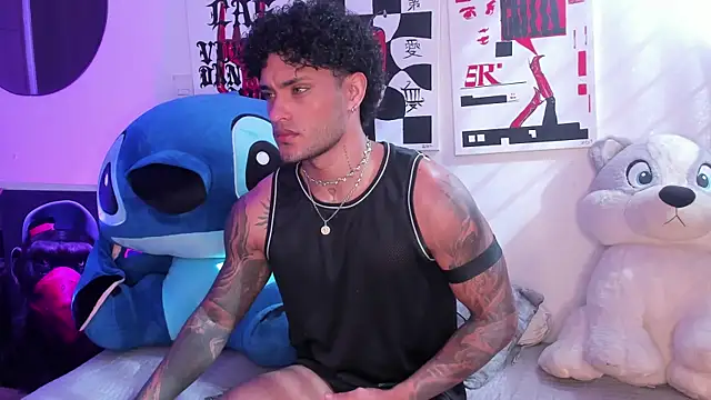 Snapshot of Alessandro_Vanni chatting on 9, 5, 2026 Alessandro Vanni online show from 9, 5, 2026